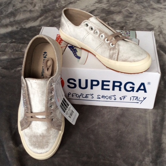 superga lt grey
